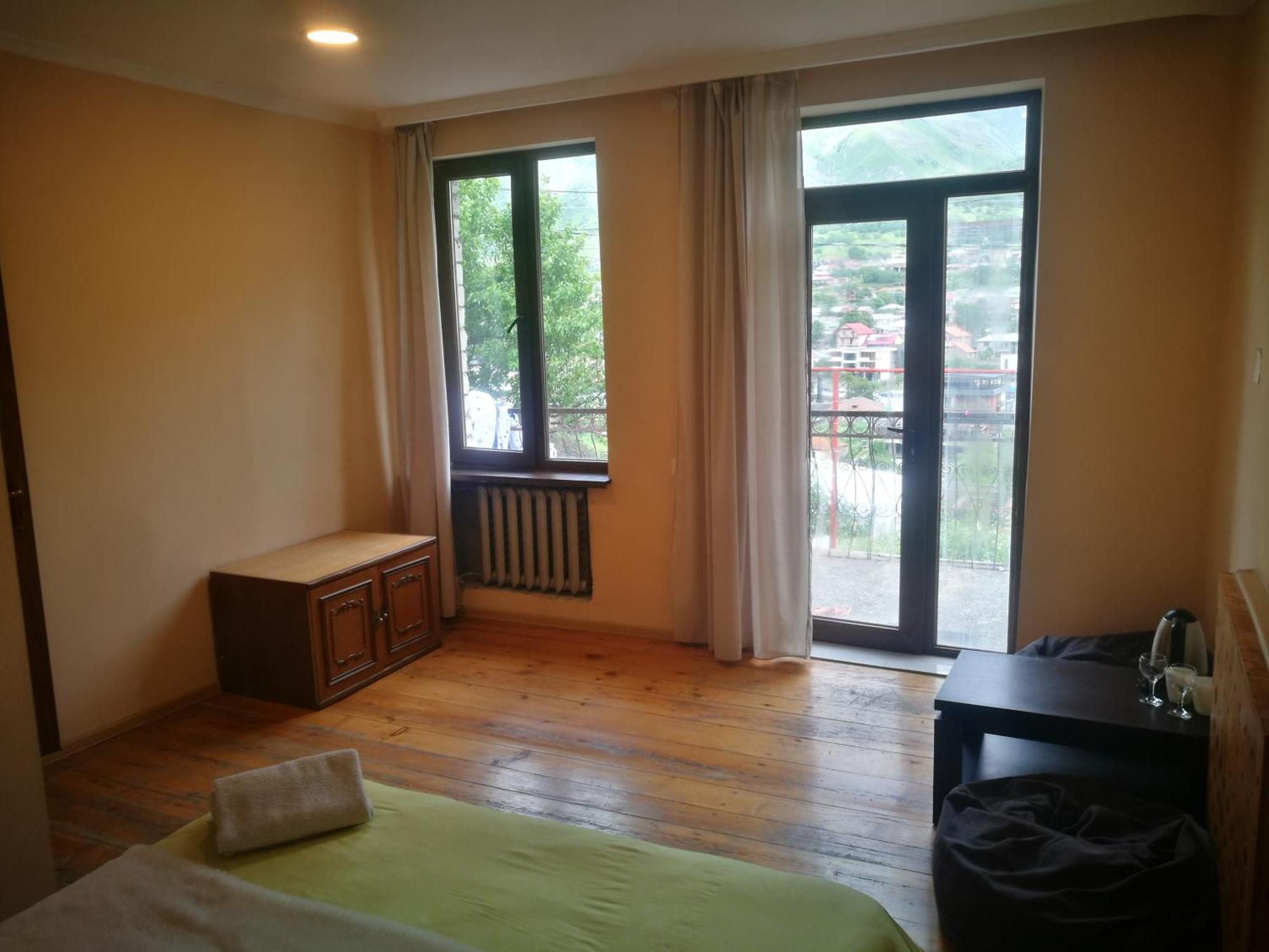 Belas Guesthouse Kazbegi Dış mekan fotoğraf